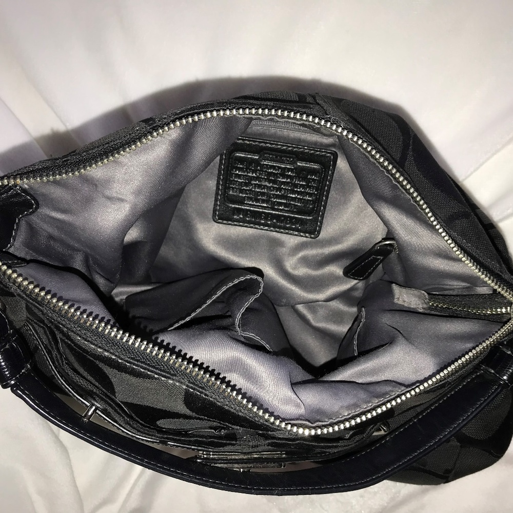 Coach Signature fabric satchel with leather trim - Picture 2 of 6